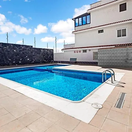 Family By The Sea In Costa Del Silencio 65 Sqm Pool Lägenhet